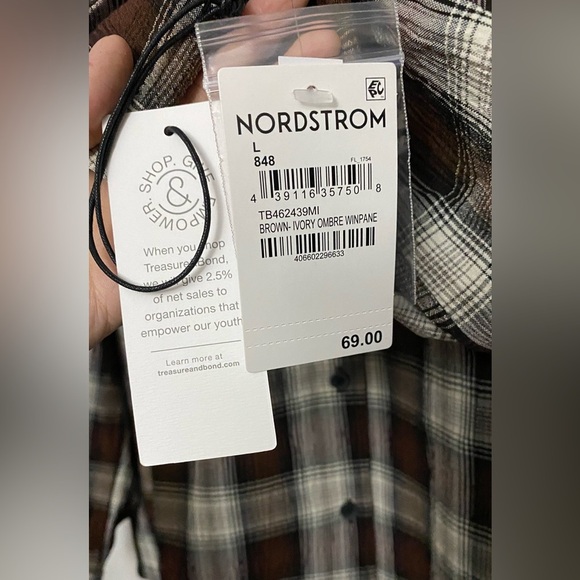 NWT Treasure & Bond Plaid V-Neck Button-Up Shirt Brown Ivory Plaid Long Sleeve L - Picture 9 of 13